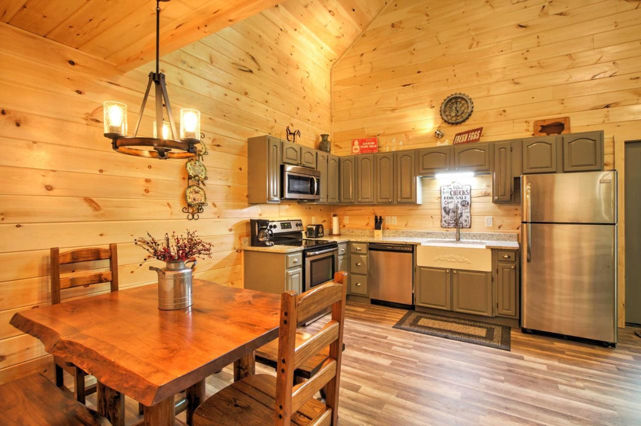 Gatlinburg Cabin With Hot Tub 5 Mi To Downtown Ngoại thất bức ảnh